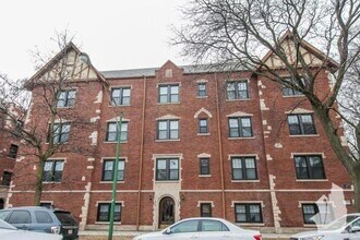 Building Photo - 3 bedroom in Chicago IL 60640