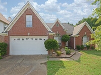 Building Photo - 4 bed, 2 bath near Shelby Dr and Hacks Cross