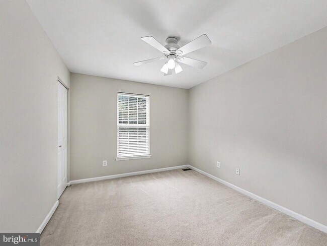 Building Photo - 5641 Eppes Island Pl