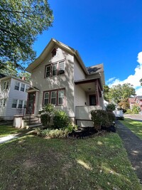 Building Photo - 205-207-207 Berkeley St