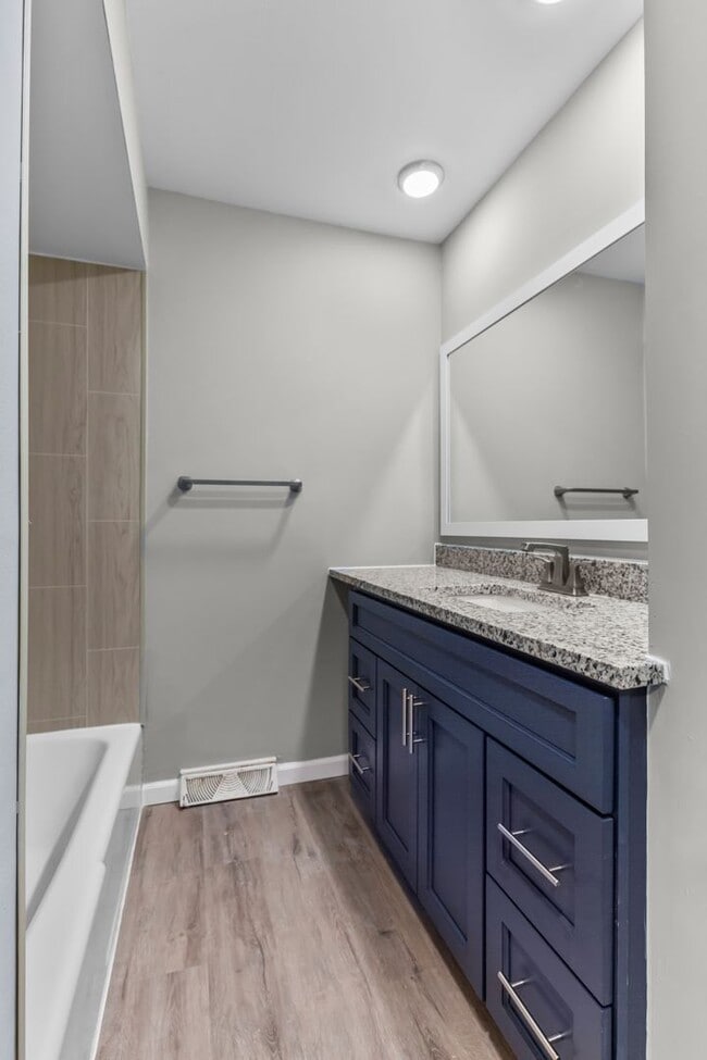 Building Photo - 8561 Gulf Dr