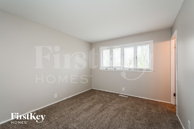 Building Photo - 2718 Westminster Dr