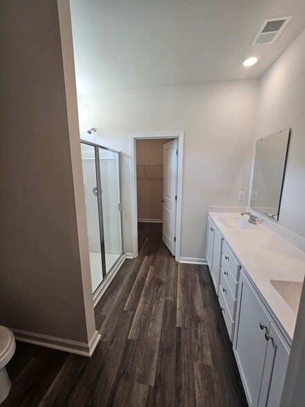 Building Photo - 3131 Fair Ridge Way