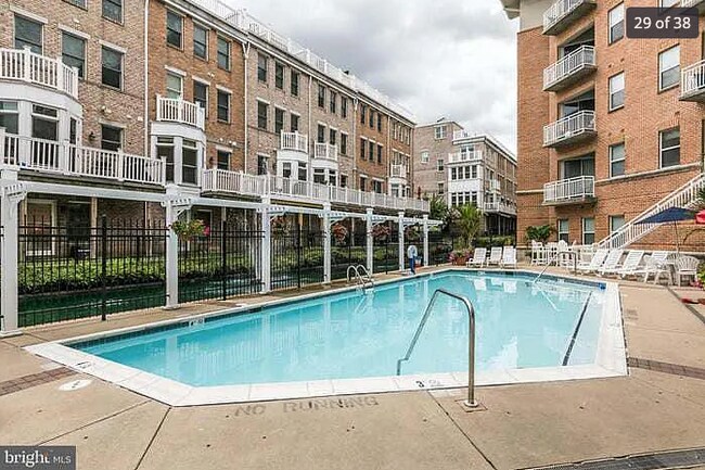pool - 23 Pierside Dr