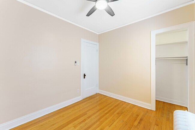Building Photo - 2125 Wesley Ave