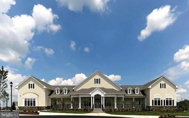 Building Photo - 23109 Dunlop Heights Terrace