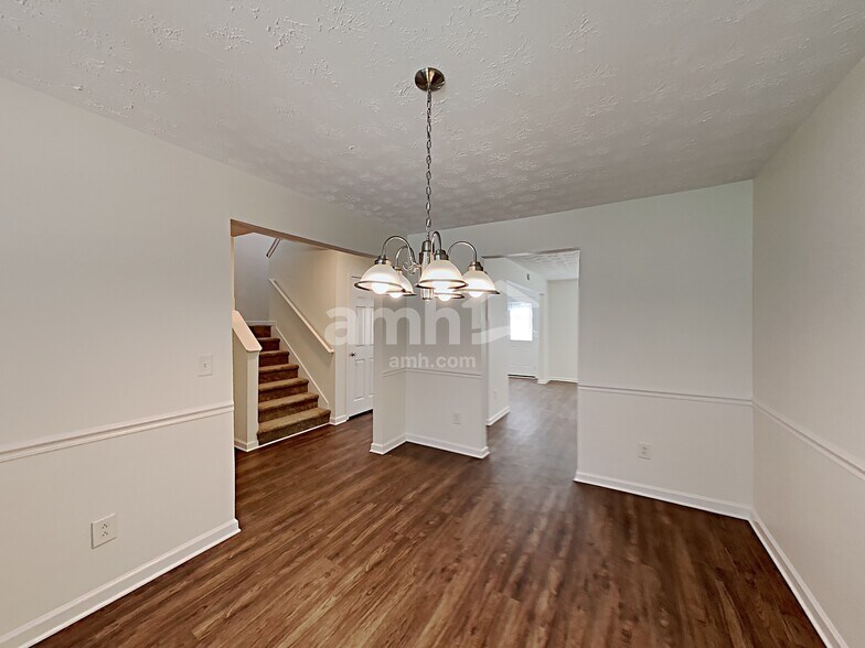 Building Photo - 1661 Boxcar Pl NE