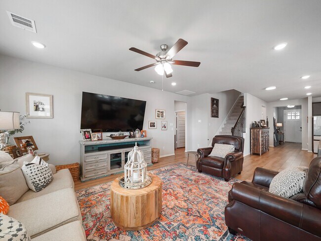 Building Photo - 32423 Fly Fish Wy