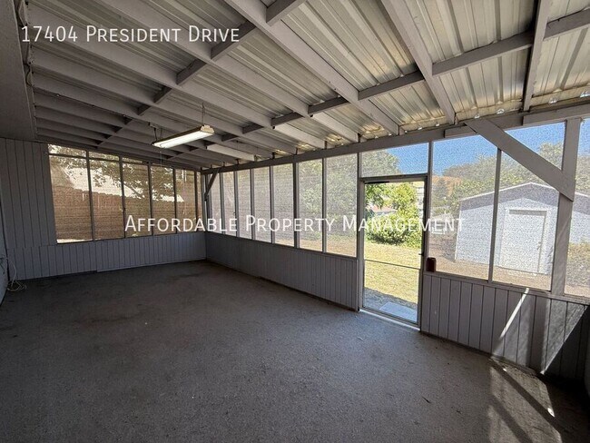 Building Photo - 17404 President Dr
