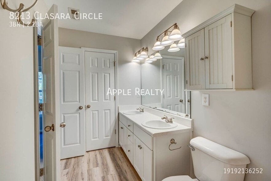 Building Photo - 8213 Clasara Cir