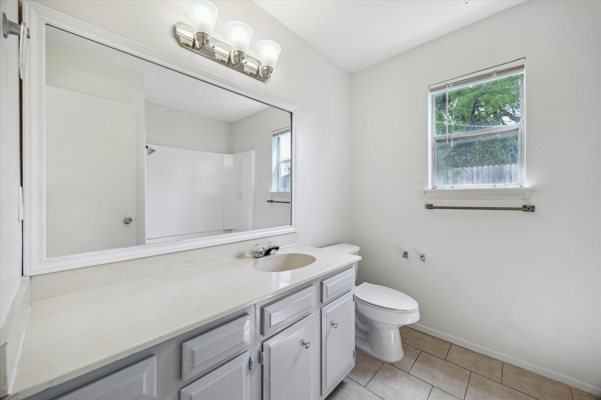 master bath - 2007 Old W Pl