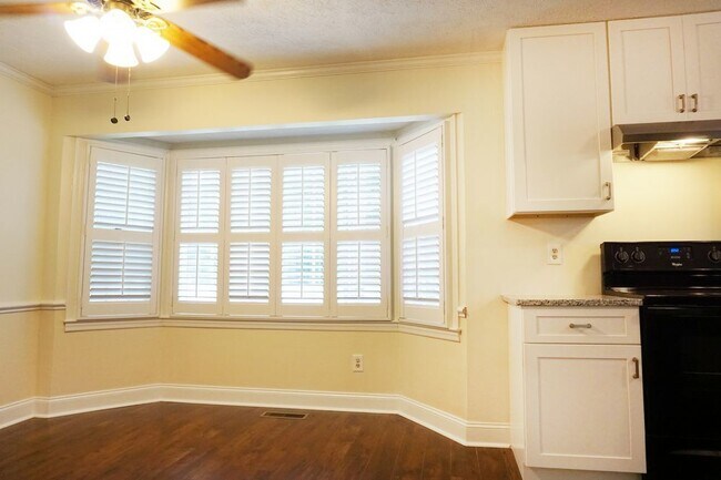 Building Photo - 318 Foxhall Ct