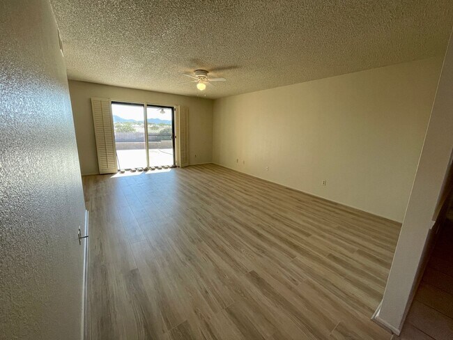 Building Photo - Mesa Del Sol with Mountain Views