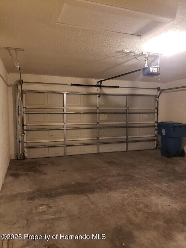 Building Photo - 15206 Copper Loop