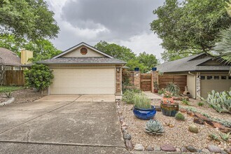 Building Photo - 5306 Summer Cir