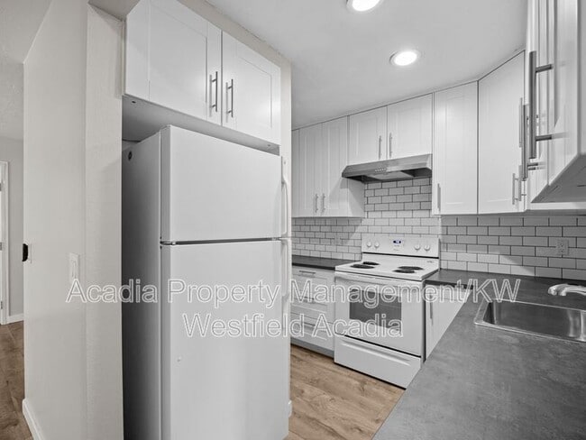 Building Photo - 100 E 600 S