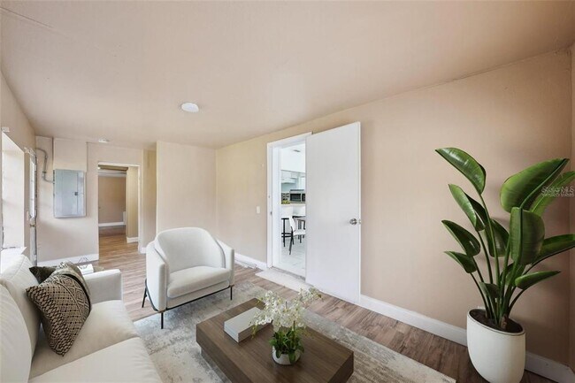 Building Photo - 7715 Deleuil Ave