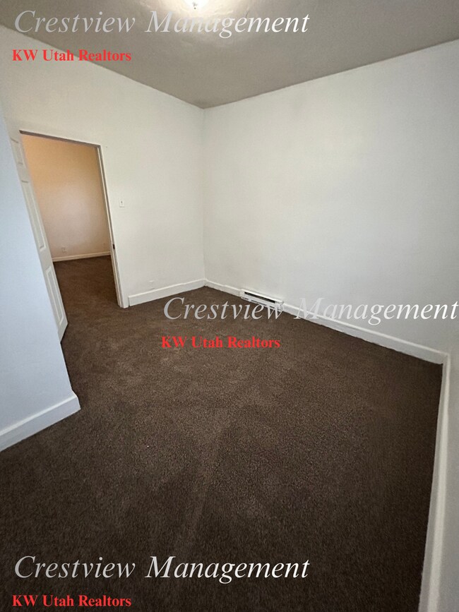 Building Photo - Cozy 2-Bedroom Home in Convenient Salt Lake City Location