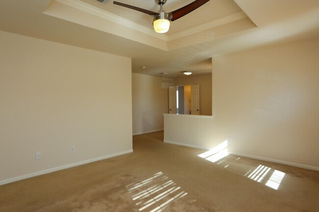 Building Photo - 422 New Hope Ln