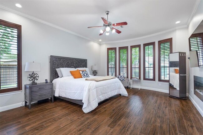 Building Photo - 13011 Far Point Manor Ct