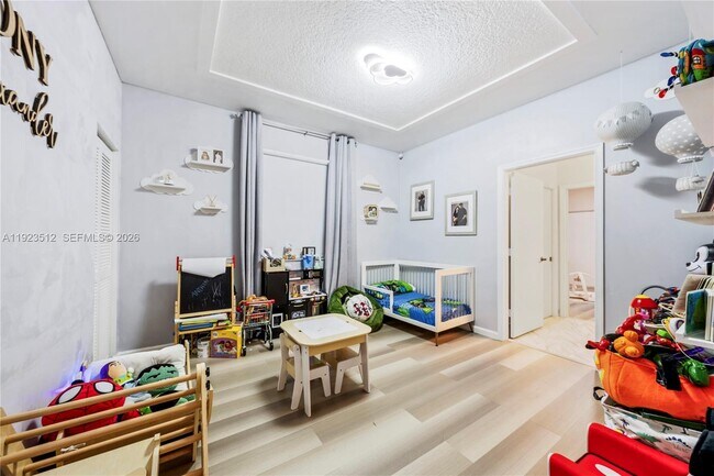 Building Photo - 2994 Oakbrook Dr