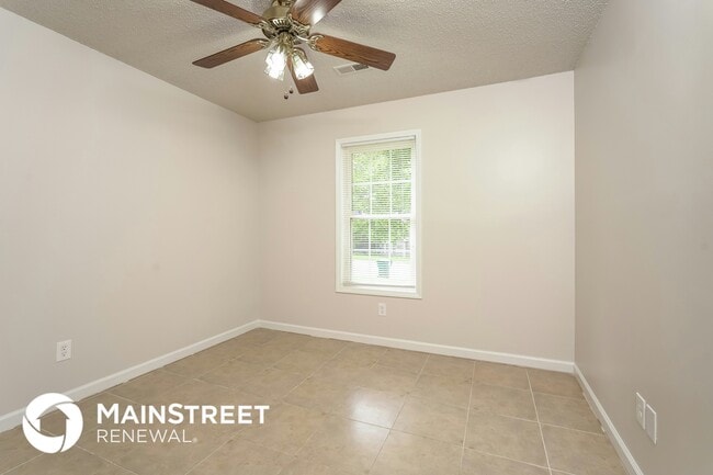 Building Photo - 5603 Green Apple Dr