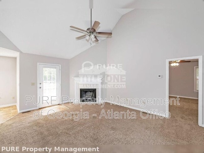 Building Photo - 52 E Boxwood Dr SE