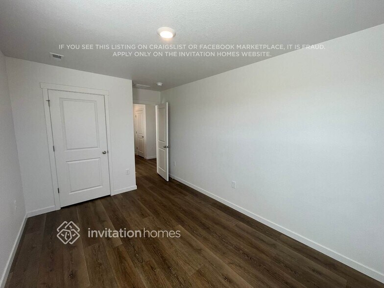 Building Photo - 279 S Uriah St