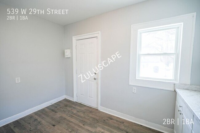 Building Photo - 539 W 29th St
