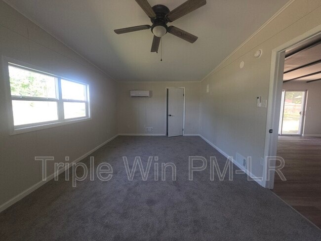 Building Photo - 1516 Gregory St