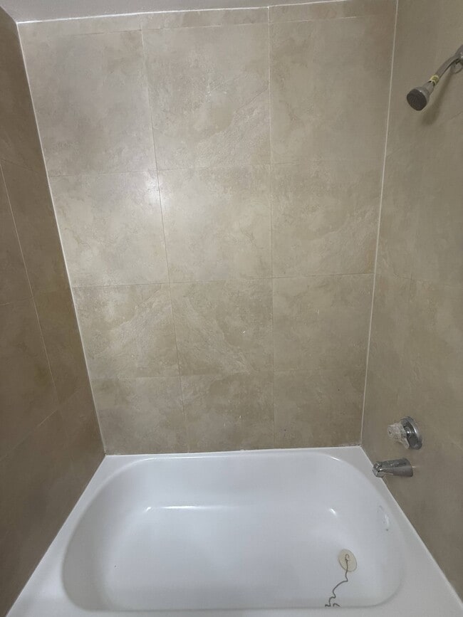 Building Photo - 2460 NW 33rd St