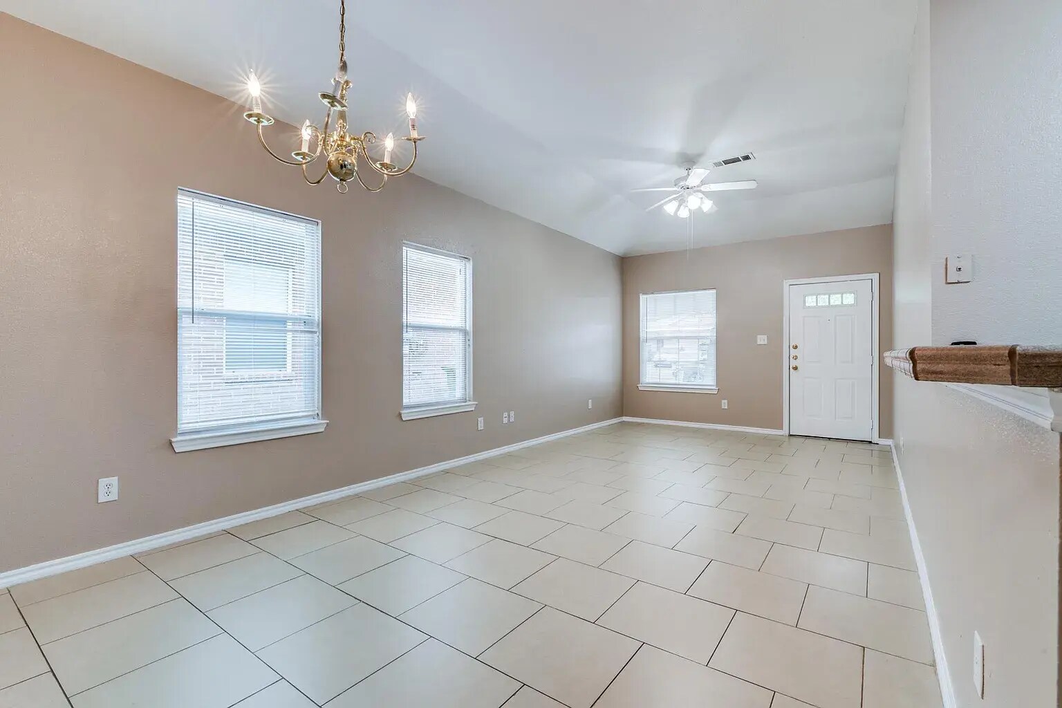 Building Photo - 5915 Lovingham Ct