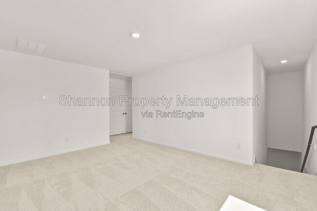 Building Photo - 12403 Mountain Daisy Rd