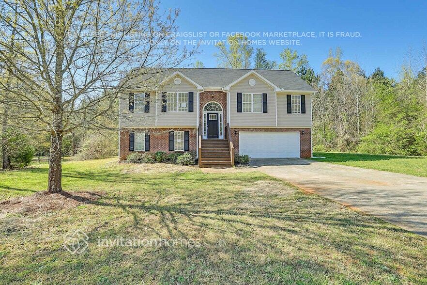 Building Photo - 105 Valley View Dr