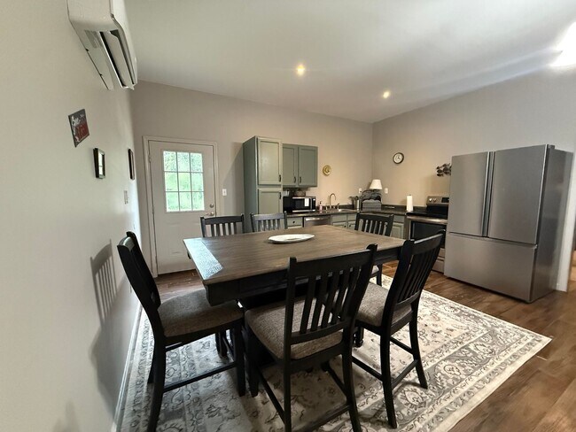 Building Photo - 2 Bedrooms, 1 Bathroom - Home in Cedar Bluff! FULLY FURNISHED, INCLUDING UTILITIES