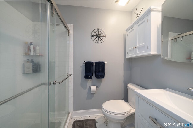 Building Photo - 50 York St