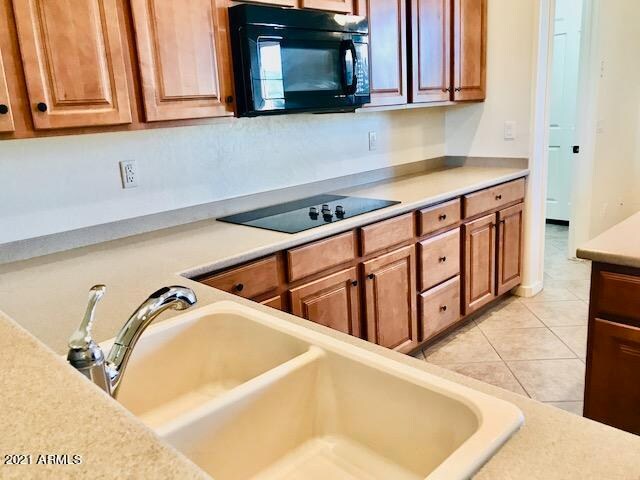 Building Photo - 14313 W Alvarado Dr