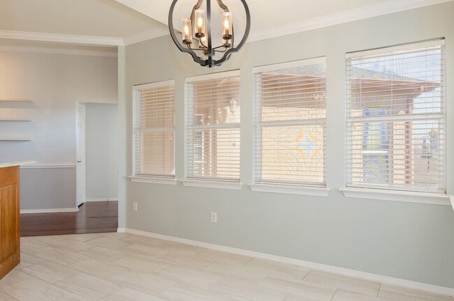 Building Photo - 115 Kenwick Ct