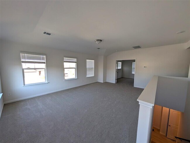 Building Photo - 441 El Capitan Lp