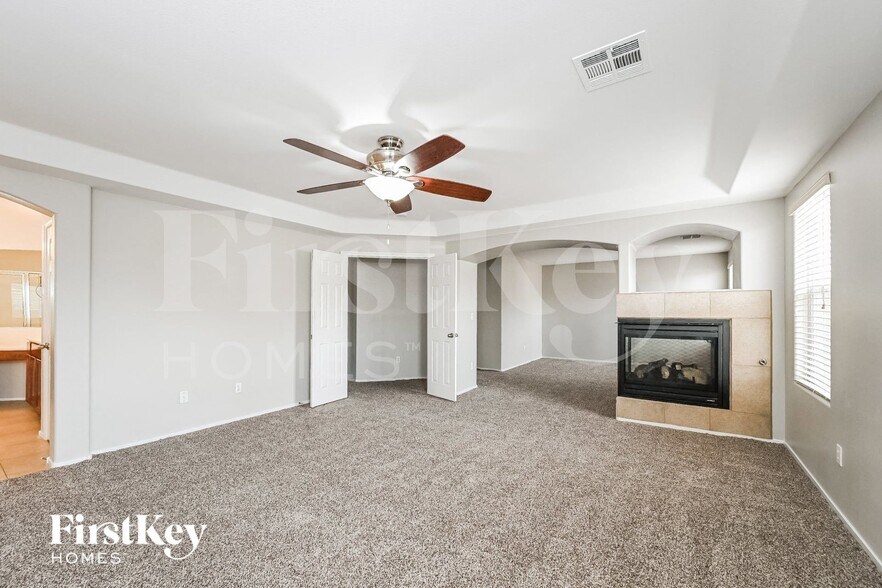 Building Photo - 7278 Clear Range Ave