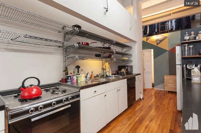 Building Photo - RAVENSWOOD - BEAUTIFUL 1BD LOFT FOR RENT!