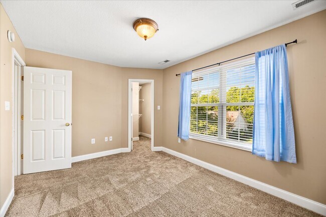 Building Photo - 10841 Parkgate Ln