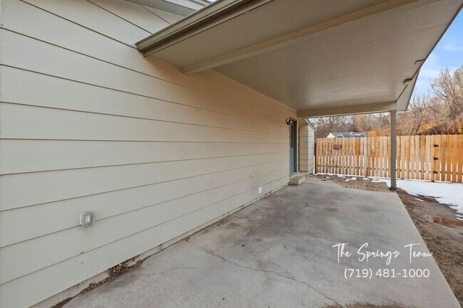 Building Photo - 210 Kilmer Ct