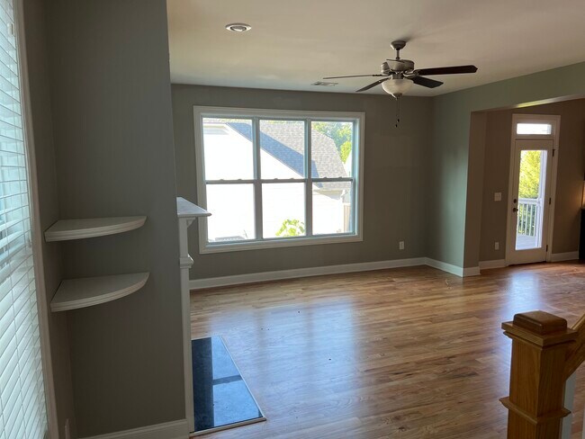 Building Photo - 1532 Craftsman Rd NW