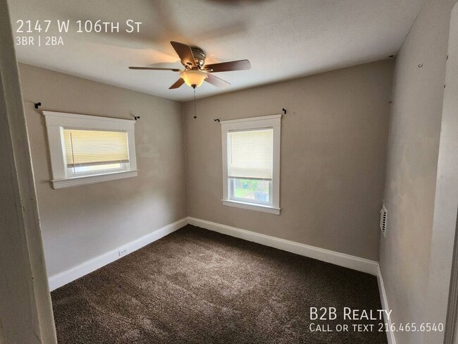 Building Photo - 2147 W 106th St
