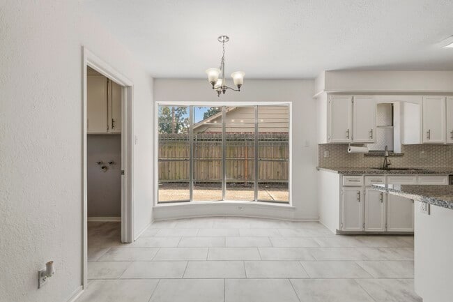 Building Photo - 11810 Rowood Dr