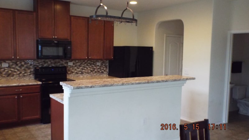Building Photo - 6015 Clematis Trail