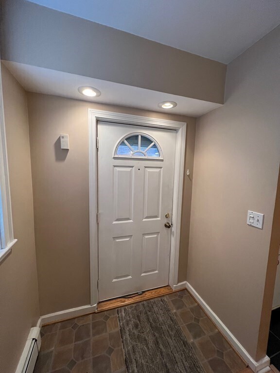 Building Photo - 373 Dorchester St