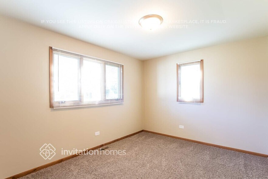 Building Photo - 8841 Merrimac Ave