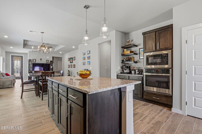 Building Photo - 51049 Fox Trl Ave